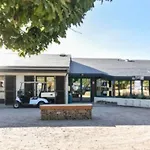 Pour 6 Personnes Avec Terrasse Et Cuisine Equipee - Api-1-52-1376 * Saint-Gervais-dʼAuvergne