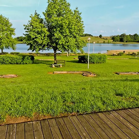 Campingplatz Pour 6 Personnes Avec Terrasse Et Cuisine Equipee - Api-1-52-1376 *
