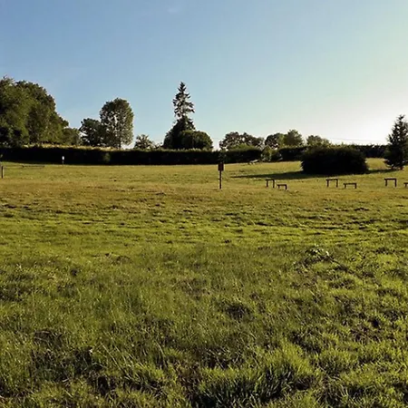 Pour 6 Personnes Avec Terrasse Et Cuisine Equipee - Api-1-52-1376 Camping *